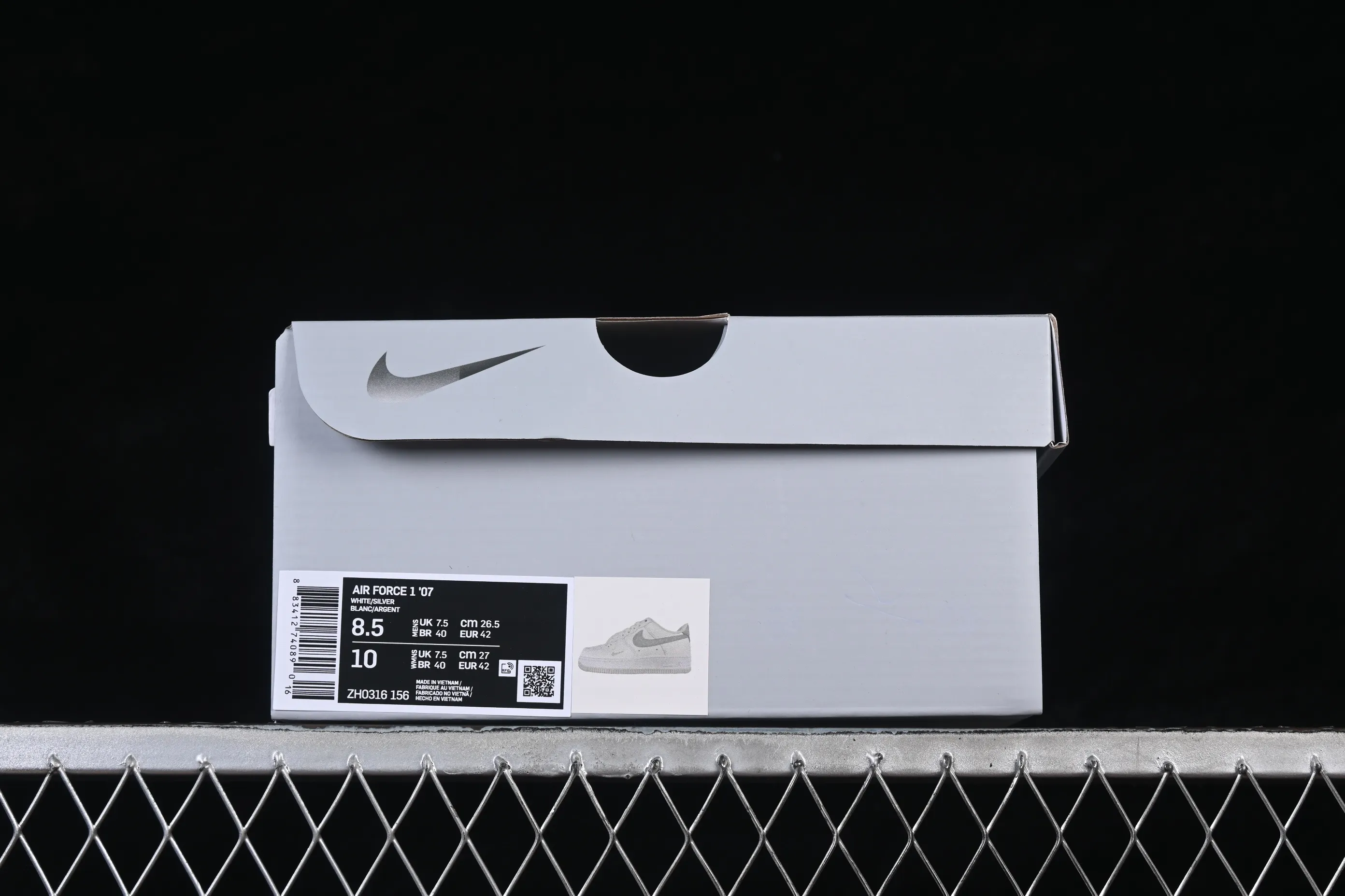 All categories Nk Air Force 1 Air Force series Nk Air Force 1 Low Air Force low top Nike Air Force 1'07 Low sequined hook Air Force 1 low top casual sneakers ZH0316-156